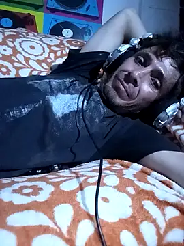 Snapshot of githot chatting on December 5, 2025, 7:29 am githot online show from December 5, 2025, 7:29 am