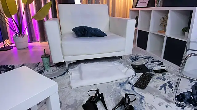 Snapshot of RussianBonita chatting on September 28, 2025, 1:51 pm RussianBonita online show from September 28, 2025, 1:51 pm