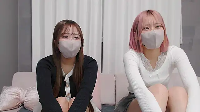 Snapshot of _YUI_CHAN_ chatting on November 15, 2025, 11:14 am YUI CHAN online show from November 15, 2025, 11:14 am