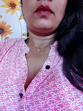 Snapshot of CUTE-PX chatting on September 24, 2025, 2:51 am CUTE-PX online show from September 24, 2025, 2:51 am