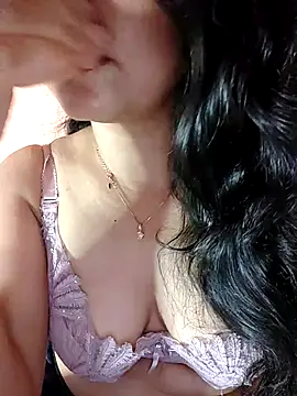 Snapshot of CUTE-PX chatting on September 17, 2025, 6:37 am CUTE-PX online show from September 17, 2025, 6:37 am