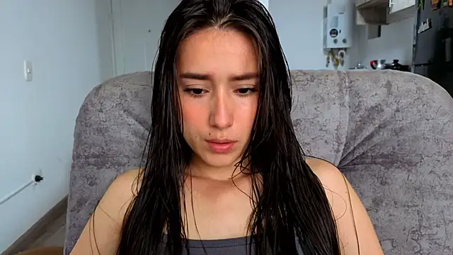 Snapshot of Adhara_Kitten chatting on May 25, 2026, 1:43 pm Adhara Kitten online show from May 25, 2026, 1:43 pm