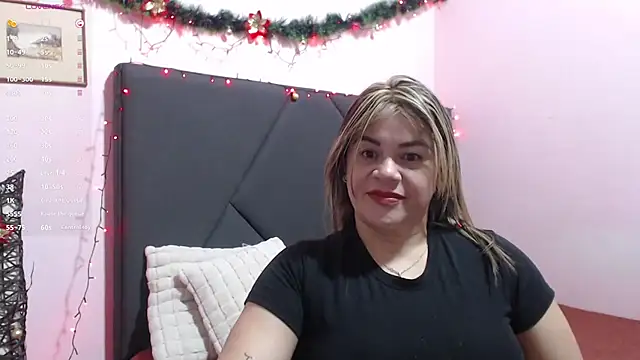 pamela echeverria online show from December 3, 2025, 10:25 am