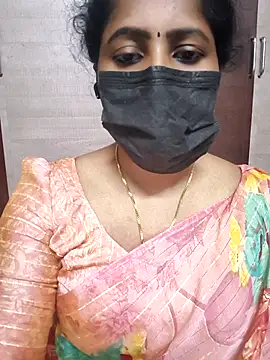 Snapshot of vasundhara26 chatting on October 25, 2025, 7:14 pm vasundhara26 online show from October 25, 2025, 7:14 pm