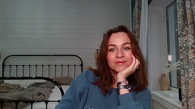 Snapshot of Niravyn_ chatting on November 5, 2025, 6:05 am Niravyn online show from November 5, 2025, 6:05 am