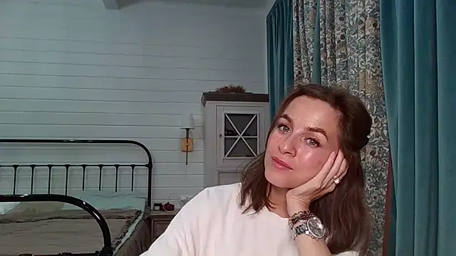 Snapshot of Niravyn_ chatting on October 9, 2025, 8:37 am Niravyn online show from October 9, 2025, 8:37 am