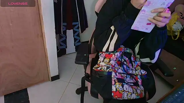 Snapshot of Terraelowen chatting on November 27, 2025, 11:32 am Terraelowen online show from November 27, 2025, 11:32 am