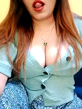 Snapshot of Suhana_Darling chatting on November 3, 2025, 10:46 pm Suhana Darling online show from November 3, 2025, 10:46 pm