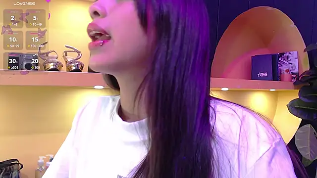 AmyBlackwood online show from October 16, 2025, 8:06 pm