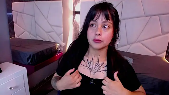 sophiaa 7 online show from February 12, 2026, 11:21 am