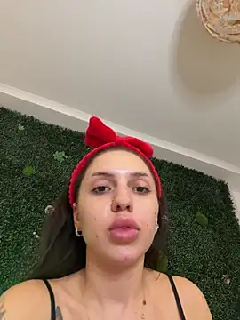 sexyanais online show from November 17, 2025, 9:41 pm