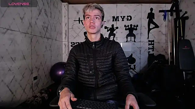 Snapshot of nicktorn chatting on November 26, 2025, 12:49 pm nicktorn online show from November 26, 2025, 12:49 pm