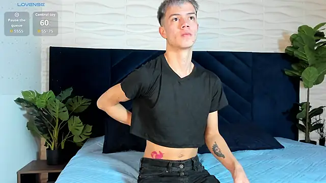 Snapshot of nicktorn chatting on October 26, 2025, 12:16 pm nicktorn online show from October 26, 2025, 12:16 pm