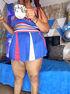 Snapshot of aranzzalatin chatting on September 19, 2025, 12:20 pm aranzzalatin online show from September 19, 2025, 12:20 pm