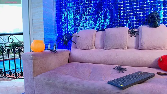 Snapshot of venus_firekiss chatting on October 15, 2025, 10:29 pm venus firekiss online show from October 15, 2025, 10:29 pm