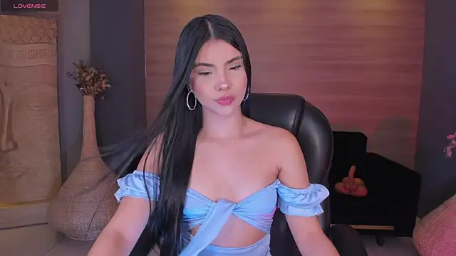 MiaLaurence online show from February 20, 2026, 7:38 pm