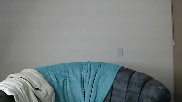 Snapshot of -Ivonny chatting on September 30, 2025, 11:00 pm -Ivonny online show from September 30, 2025, 11:00 pm