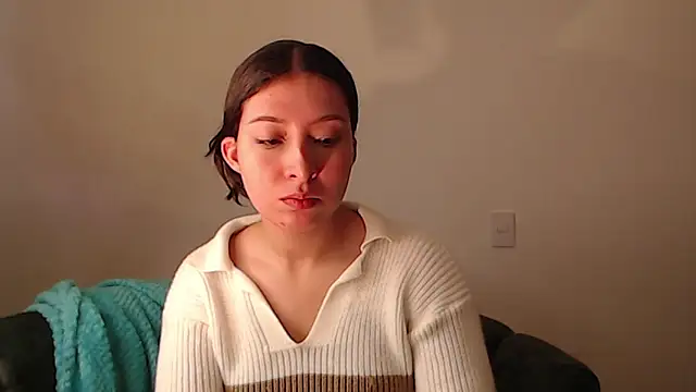 Snapshot of -Ivonny chatting on October 7, 2025, 1:28 am -Ivonny online show from October 7, 2025, 1:28 am