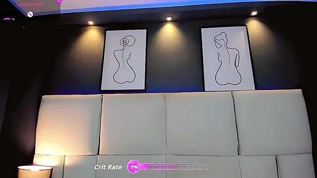 Valeriasmiithh online show from November 14, 2025, 9:07 pm