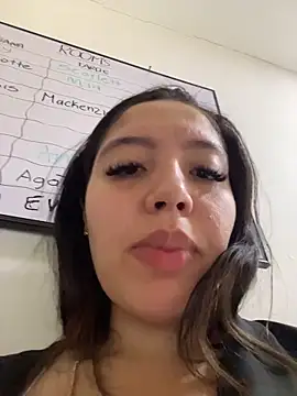 Snapshot of MiaFarkash chatting on November 12, 2025, 4:22 pm MiaFarkash online show from November 12, 2025, 4:22 pm