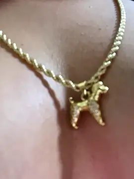 Snapshot of MiaFarkash chatting on October 22, 2025, 5:34 pm MiaFarkash online show from October 22, 2025, 5:34 pm