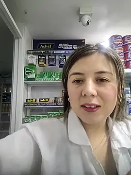 Snapshot of Sophie_del_Castillo chatting on December 16, 2025, 1:43 am Sophie del Castillo online show from December 16, 2025, 1:43 am