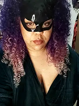 Snapshot of Amorapurple chatting on September 14, 2025, 7:03 pm Amorapurple online show from September 14, 2025, 7:03 pm