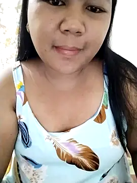 Snapshot of big_booty15 chatting on November 15, 2025, 10:25 pm big booty15 online show from November 15, 2025, 10:25 pm