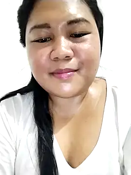 Snapshot of big_booty15 chatting on November 28, 2025, 2:50 pm big booty15 online show from November 28, 2025, 2:50 pm