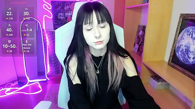 AmamiDark online show from October 10, 2025, 1:06 am