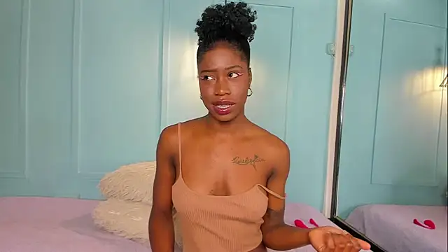 MichellePose online show from November 13, 2025, 12:42 pm