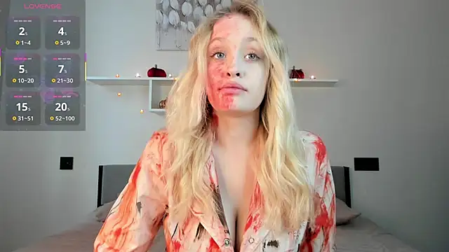 Snapshot of Julliakoill chatting on October 31, 2025, 8:11 am Julliakoill online show from October 31, 2025, 8:11 am