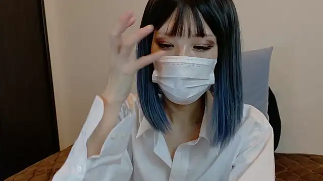 Snapshot of sarina_at chatting on December 14, 2025, 9:26 am sarina at online show from December 14, 2025, 9:26 am