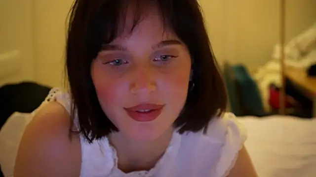 ellaa91 online show from December 21, 2025, 5:03 pm