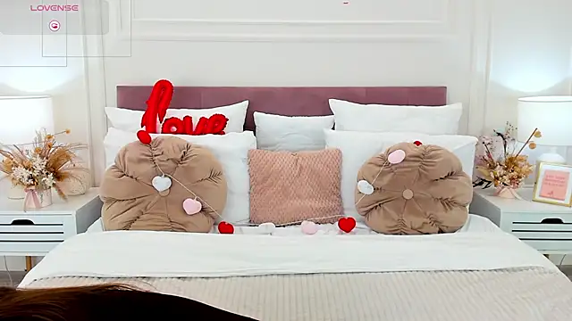 Snapshot of ToriSonn chatting on February 21, 2026, 6:15 am ToriSonn online show from February 21, 2026, 6:15 am