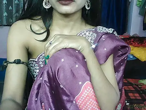 Snapshot of ROSE_GOLDE chatting on November 12, 2025, 3:16 pm ROSE GOLDE online show from November 12, 2025, 3:16 pm