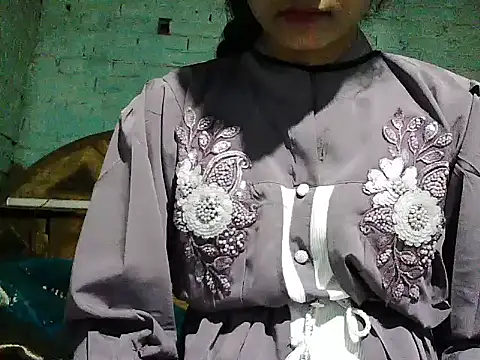 Snapshot of ROSE_GOLDE chatting on October 28, 2025, 11:20 am ROSE GOLDE online show from October 28, 2025, 11:20 am