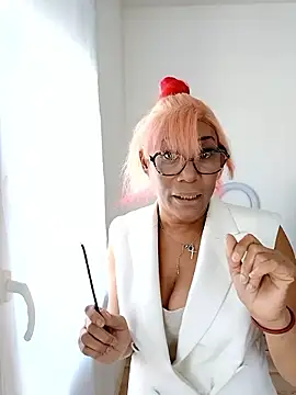 iamlalamilano online show from April 8, 2026, 11:01 am