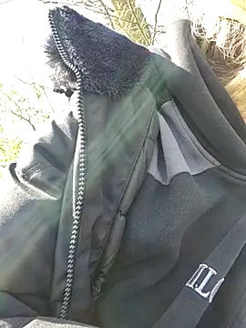 Melly4You online show from April 1, 2026, 1:41 pm