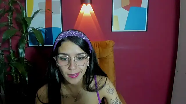 Snapshot of DanielaMonroe chatting on January 8, 2026, 12:38 am DanielaMonroe online show from January 8, 2026, 12:38 am