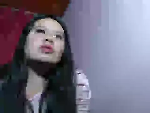 Snapshot of nina_kisslove chatting on October 20, 2025, 4:51 pm nina kisslove online show from October 20, 2025, 4:51 pm