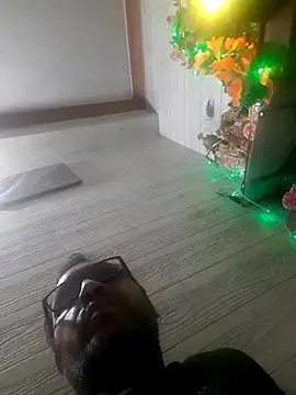 Hot-boy077 online show from October 27, 2025, 3:35 pm