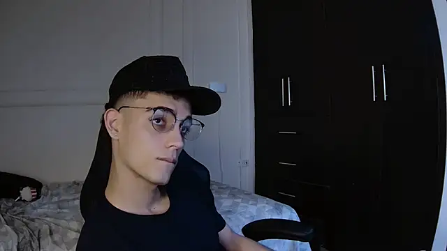 nathan shimmer online show from December 15, 2025, 1:28 pm