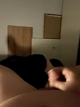 Tupfen online show from April 12, 2026, 8:34 pm