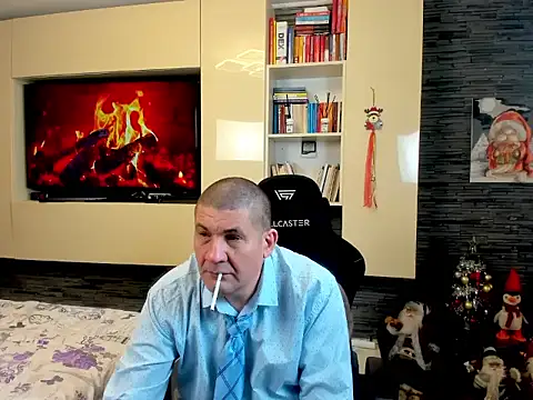 SpartacusDaddy48 online show from February 22, 2026, 3:13 pm