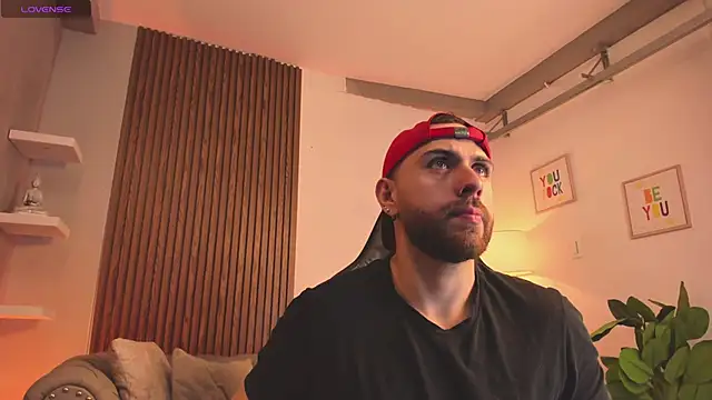 Snapshot of Maximo_Wolff chatting on February 16, 2026, 8:07 pm Maximo Wolff online show from February 16, 2026, 8:07 pm