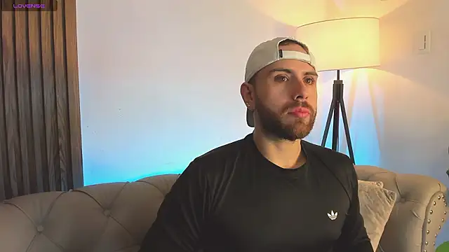 Snapshot of Maximo_Wolff chatting on February 23, 2026, 7:58 pm Maximo Wolff online show from February 23, 2026, 7:58 pm