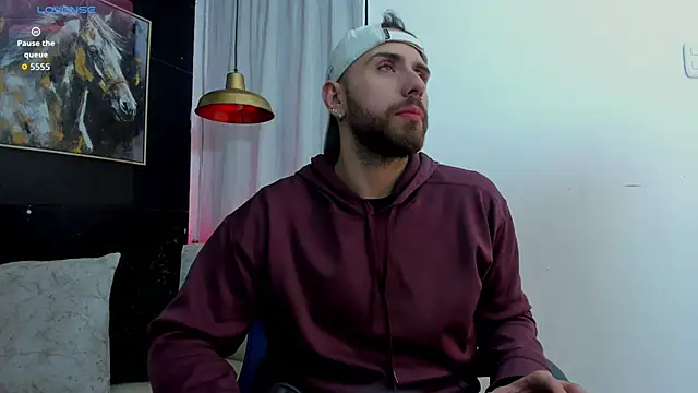 Maximo Wolff online show from November 4, 2025, 8:12 pm