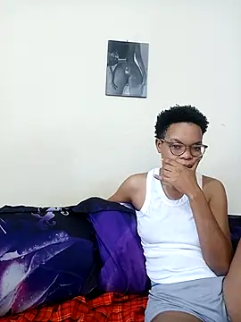 Miss-Hennessy online show from April 10, 2026, 2:57 pm