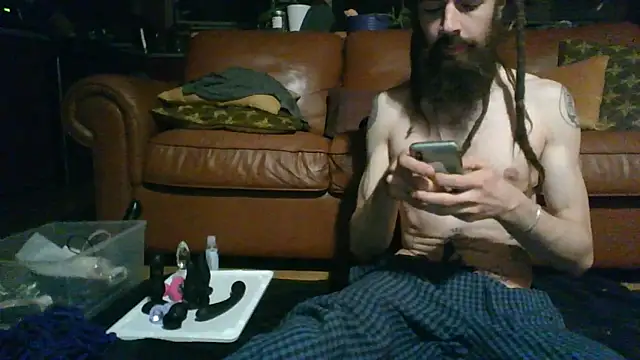 Snapshot of sensi-switch chatting on May 4, 2026, 2:15 am sensi-switch online show from May 4, 2026, 2:15 am